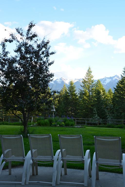 Kicking Horse Canyon Guest House Golden Εξωτερικό φωτογραφία