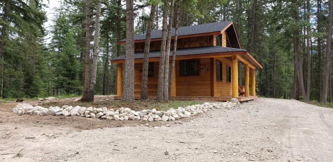Kicking Horse Canyon Guest House Golden Εξωτερικό φωτογραφία