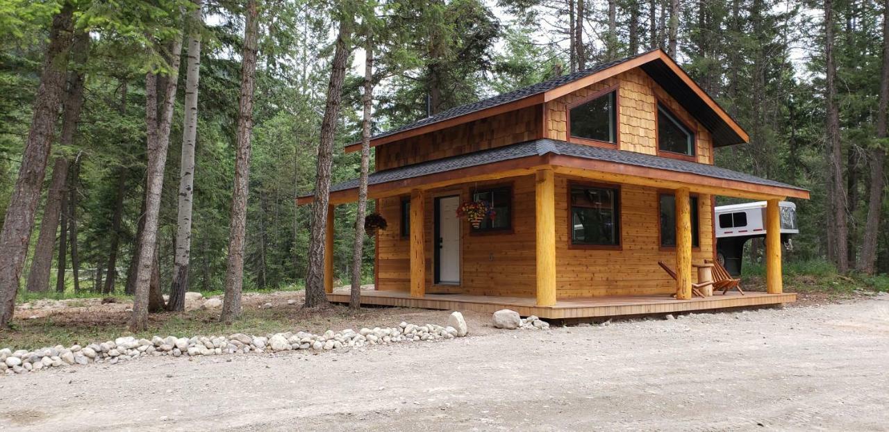 Kicking Horse Canyon Guest House Golden Εξωτερικό φωτογραφία
