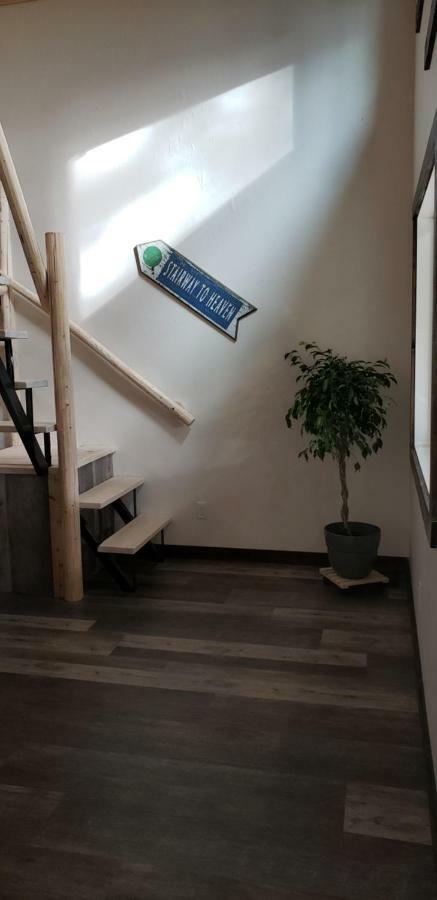 Kicking Horse Canyon Guest House Golden Εξωτερικό φωτογραφία