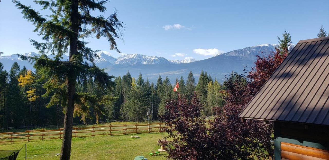 Kicking Horse Canyon Guest House Golden Εξωτερικό φωτογραφία