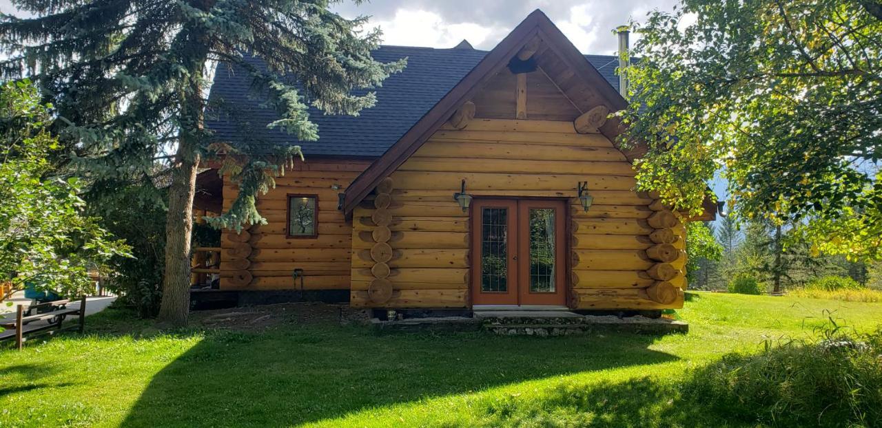 Kicking Horse Canyon Guest House Golden Εξωτερικό φωτογραφία